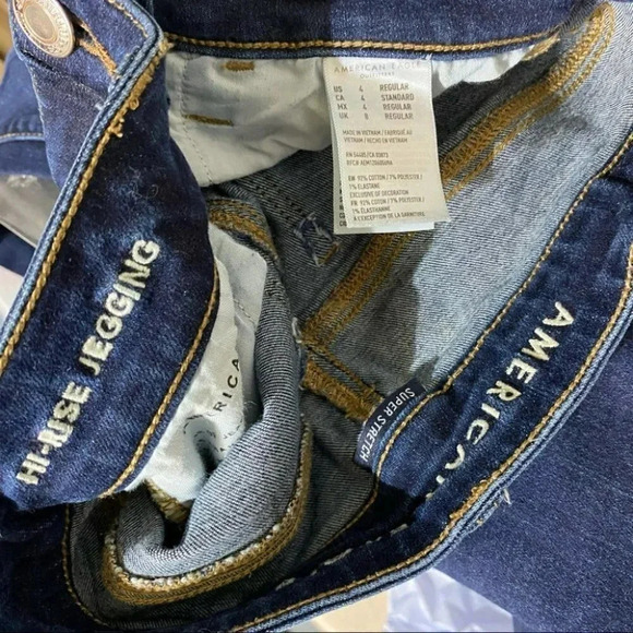 AEO stretch hi-rise jegging 4 dark blue jeans - Picture 3 of 3